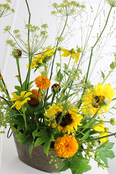 うきうき花レシピ ヒマワリの田園風アレンジメント の作り方 はなどんやマガジン