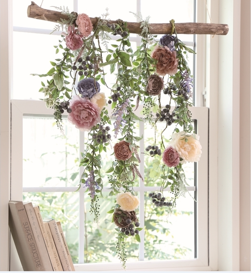 造花アレンジ紹介 エクリュピオニー ラナンのフラワーカーテン はなどんやマガジン