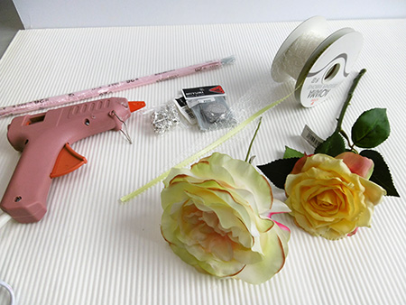造花コサージュの基本の作り方 結婚式で大活躍 はなどんやマガジン